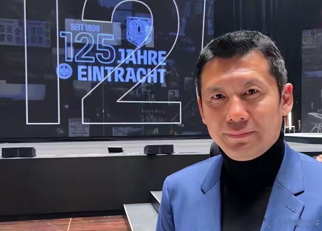 国安新帅候选杀出黑马！球迷力挺杨晨挑大梁北京国安新帅遴选陷入白热化，在波耶特、蒙