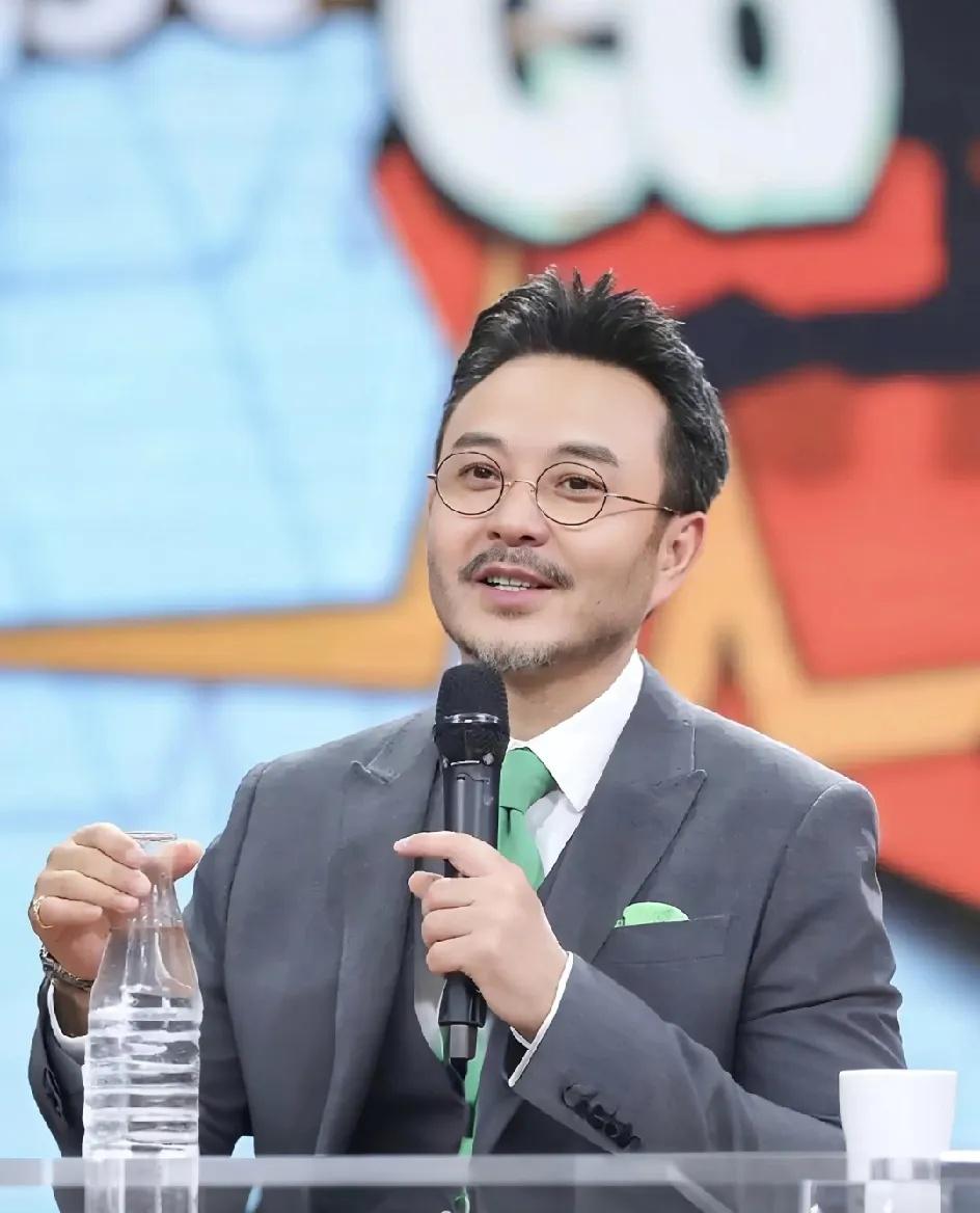 汪涵这事儿一出，他基本上是翻不了身了，他本人比谁都清楚，出品人本就是影片