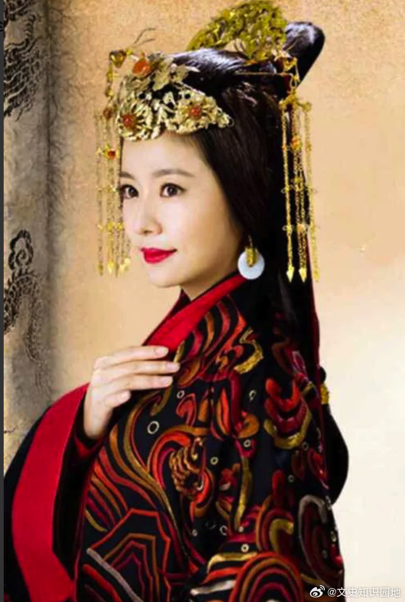 公元23年，新婚仅两月的阴丽华，被刘秀悄悄送回娘家。两年后刘秀接她入宫并欲立