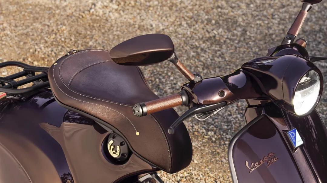Vespa 946马年限量版发布:西方马术设计,中国生肖联动