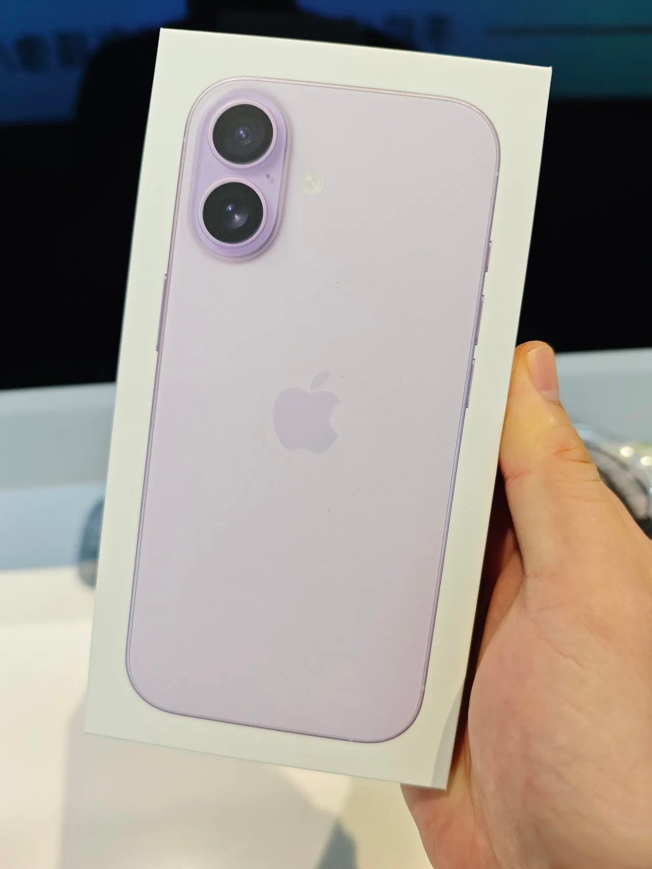 大家觉得iPhone17会成为新一代钉子户吗？我觉得，有可能，有2个因素