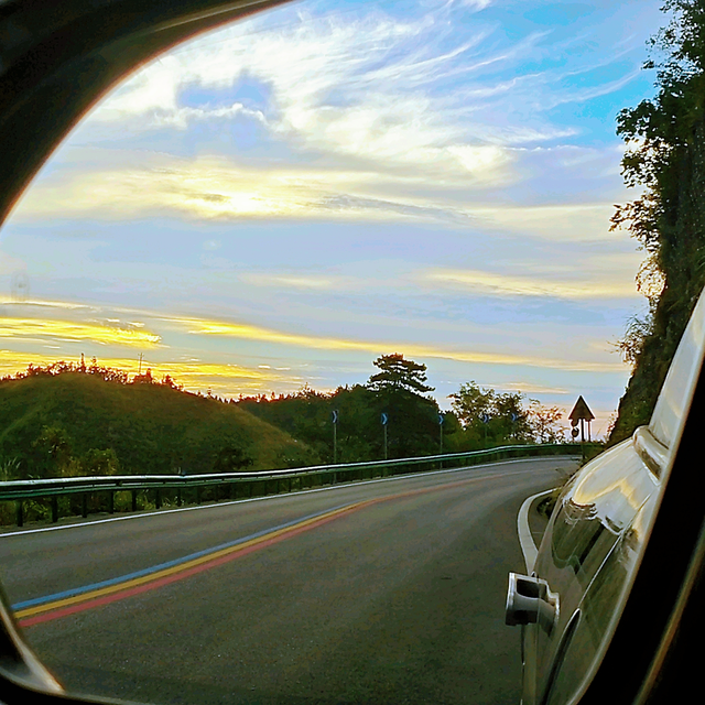 看到有人说蔚来ES6续航只有280😱看到一个帖子有人说他的75度电蔚来ES6