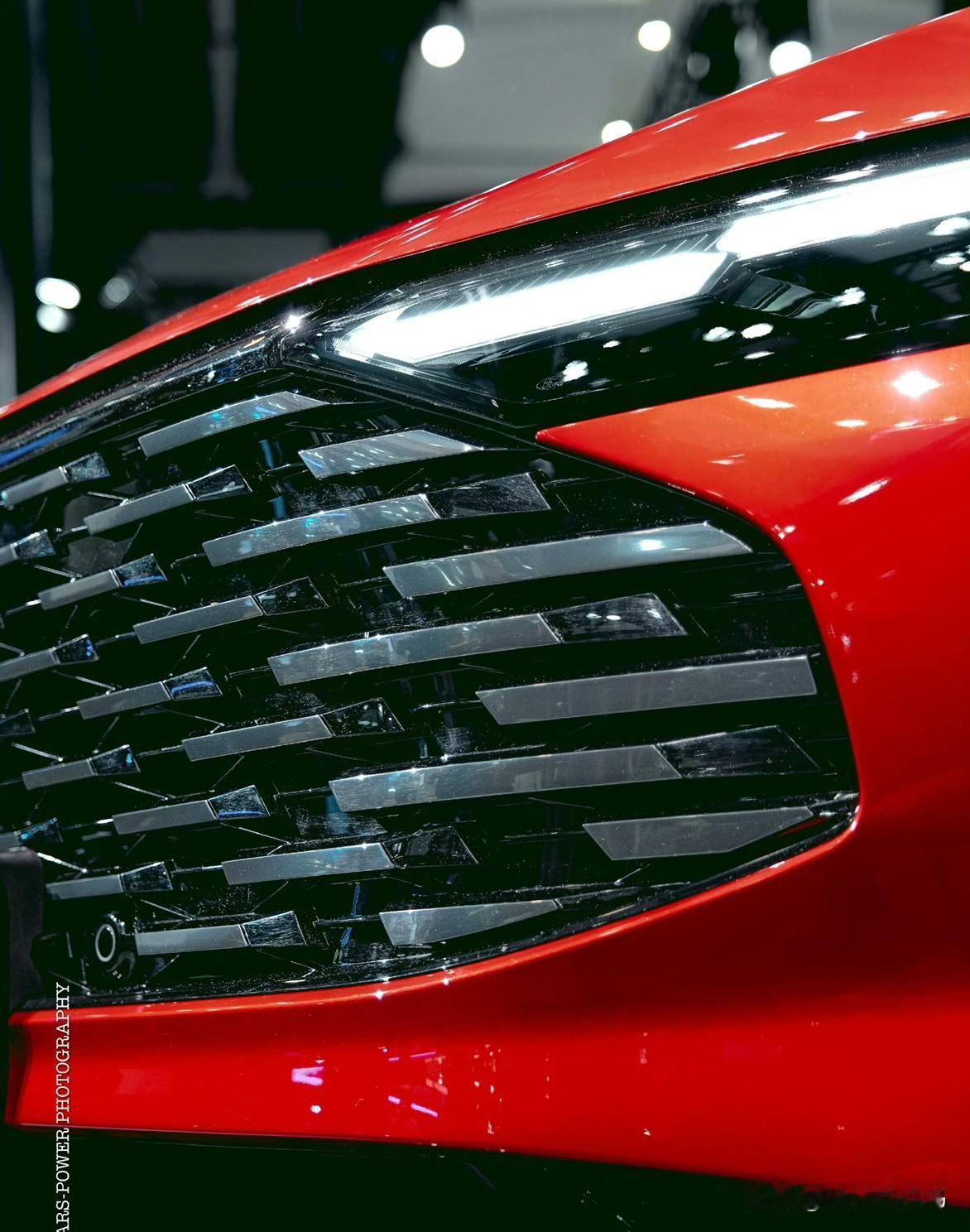 纯油动力、B级车、四门轿跑造型……并且非常非常好看[爱心][爱心][爱心]这年头