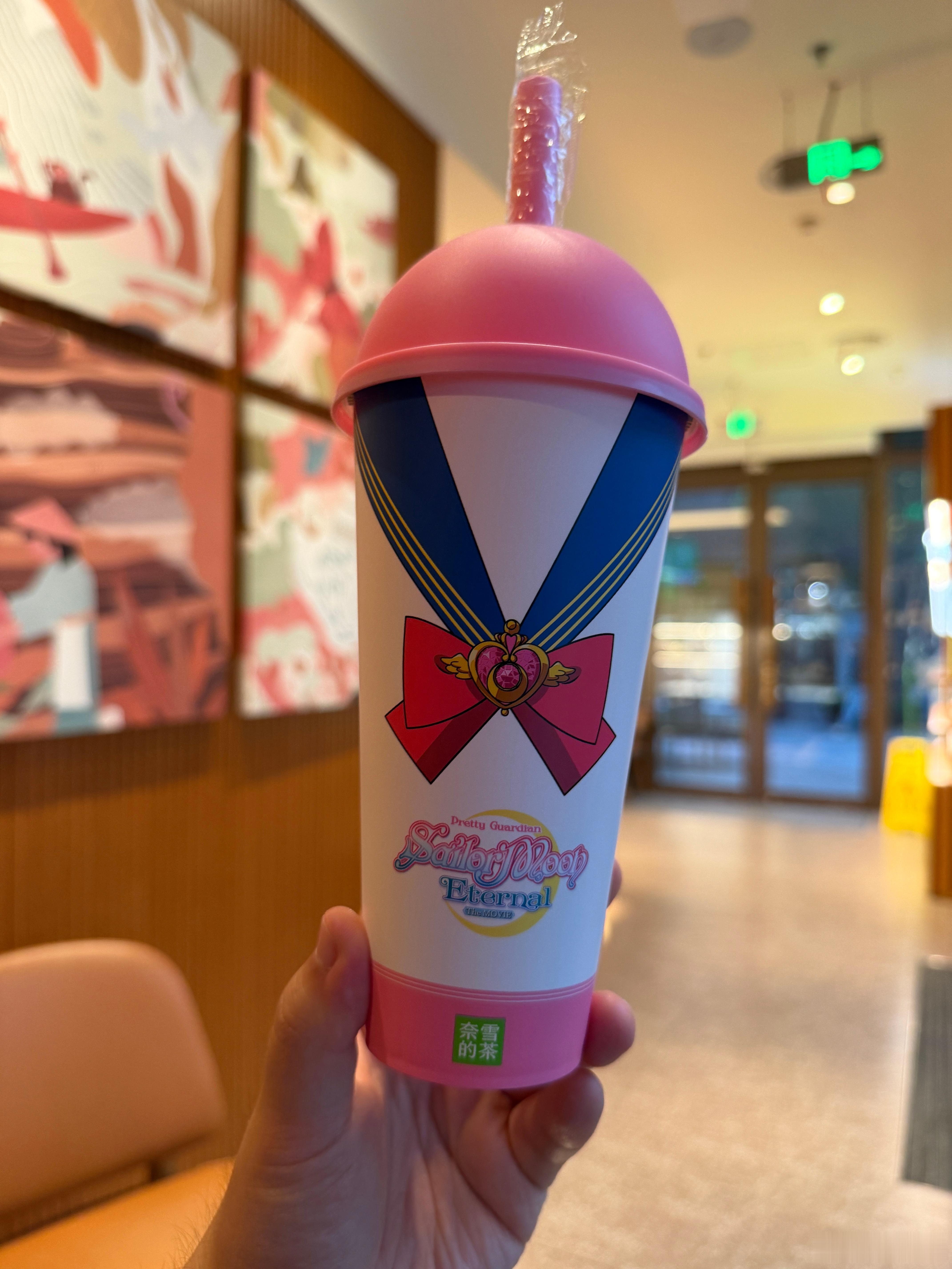 送我了一个杯子，但我有点嫌弃[微笑]​​​