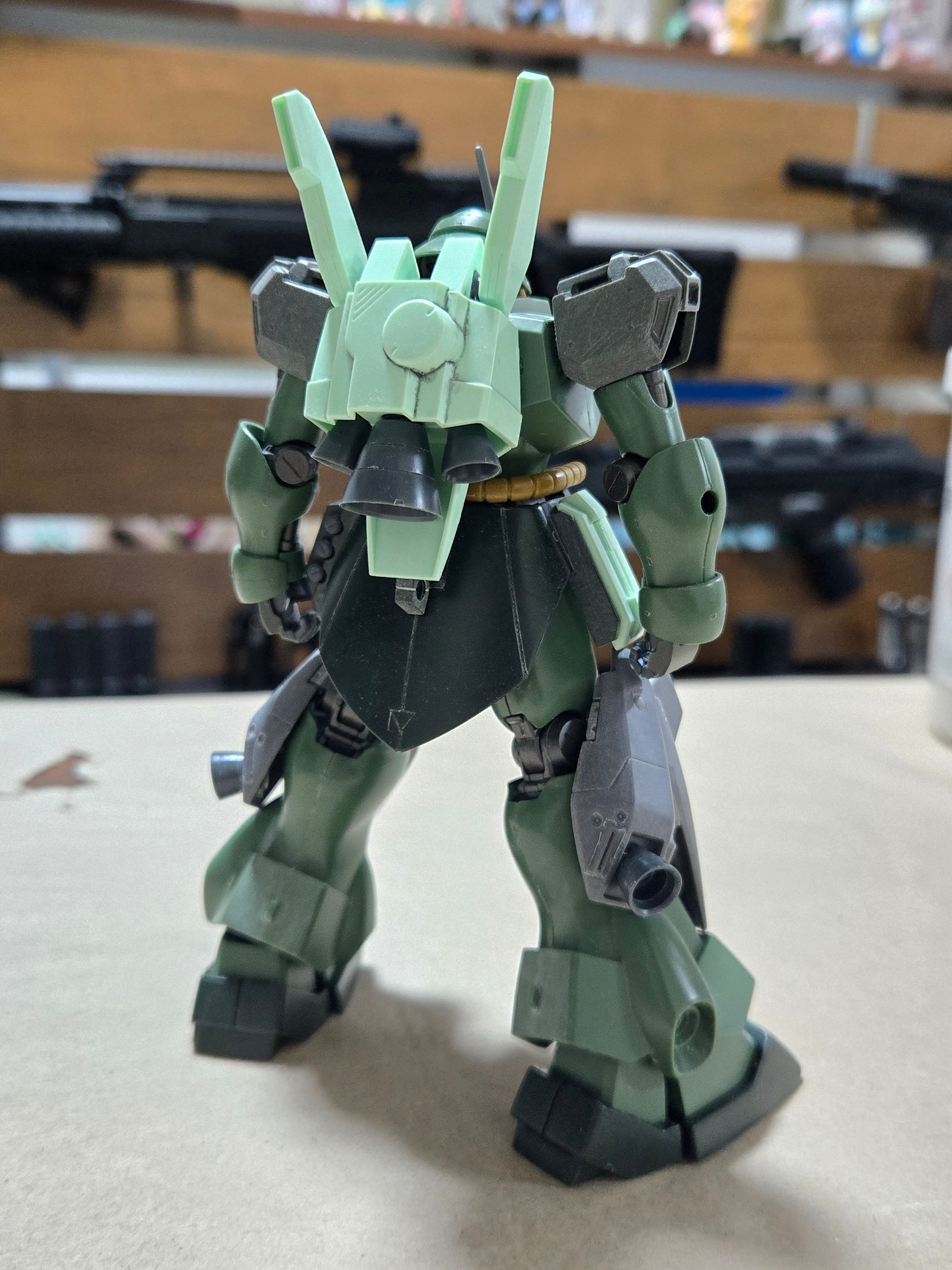 ふんごろげぃ的基拉·德加×杰刚宿敌混搭，这个思路很有趣诶！高达模型