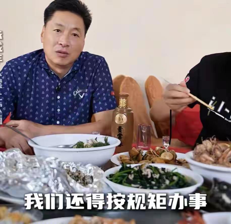 李楠已经解禁复出了，有球迷感叹，李春江还剩两年呢，到底该熬到什么时候呀？说到底，