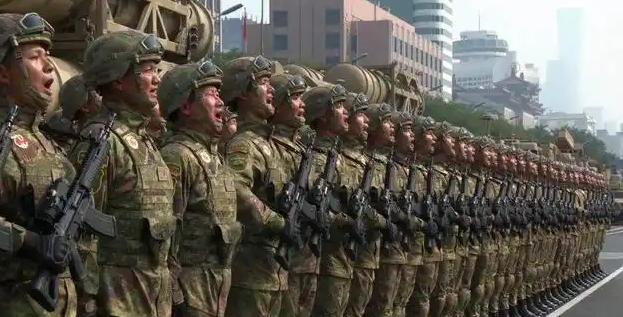 中美几乎前后脚换上新一代步枪：中国191式继续采用5.8毫米，强调轻便机动；美国