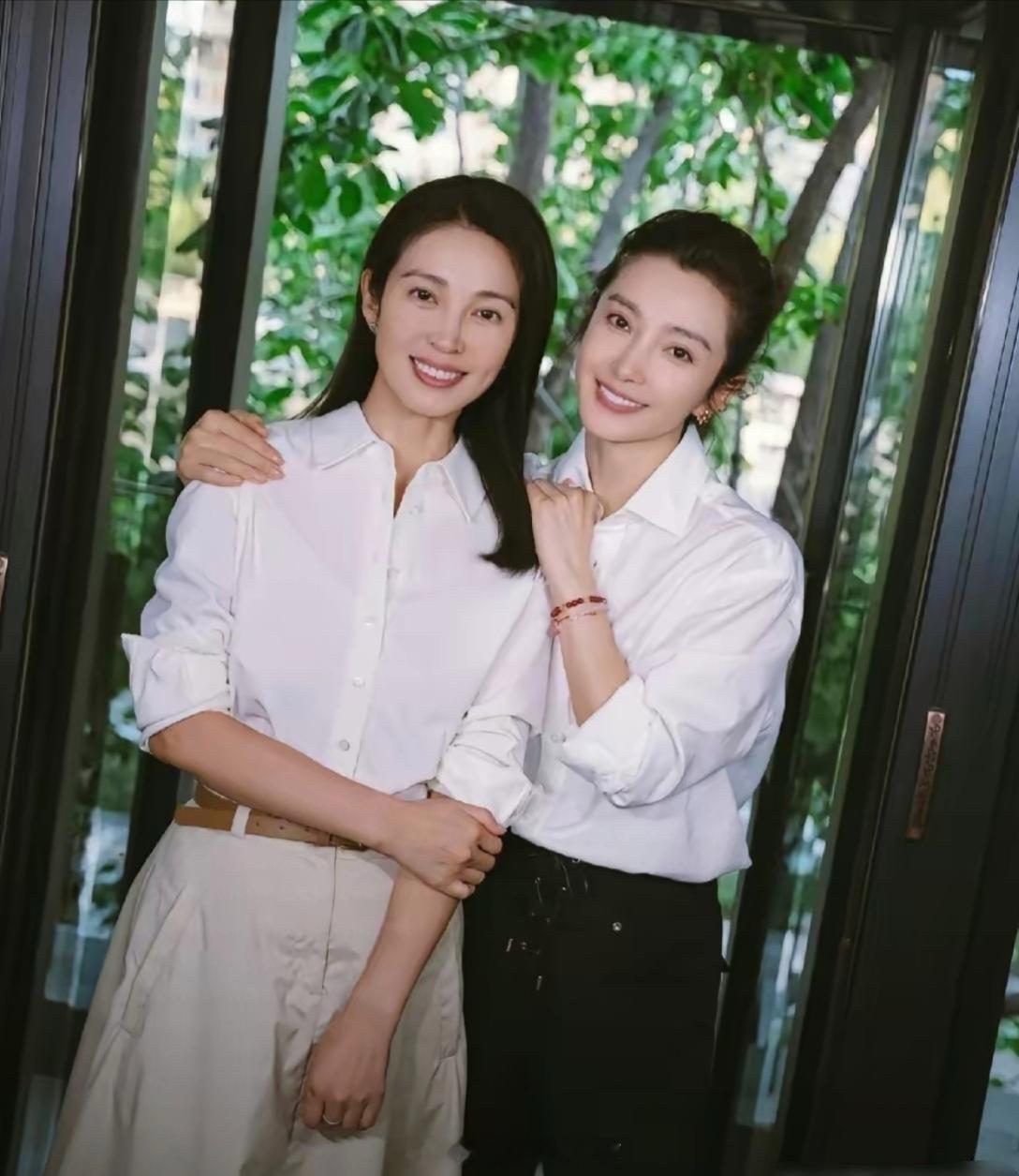李冰冰的妹妹居然这么漂亮。