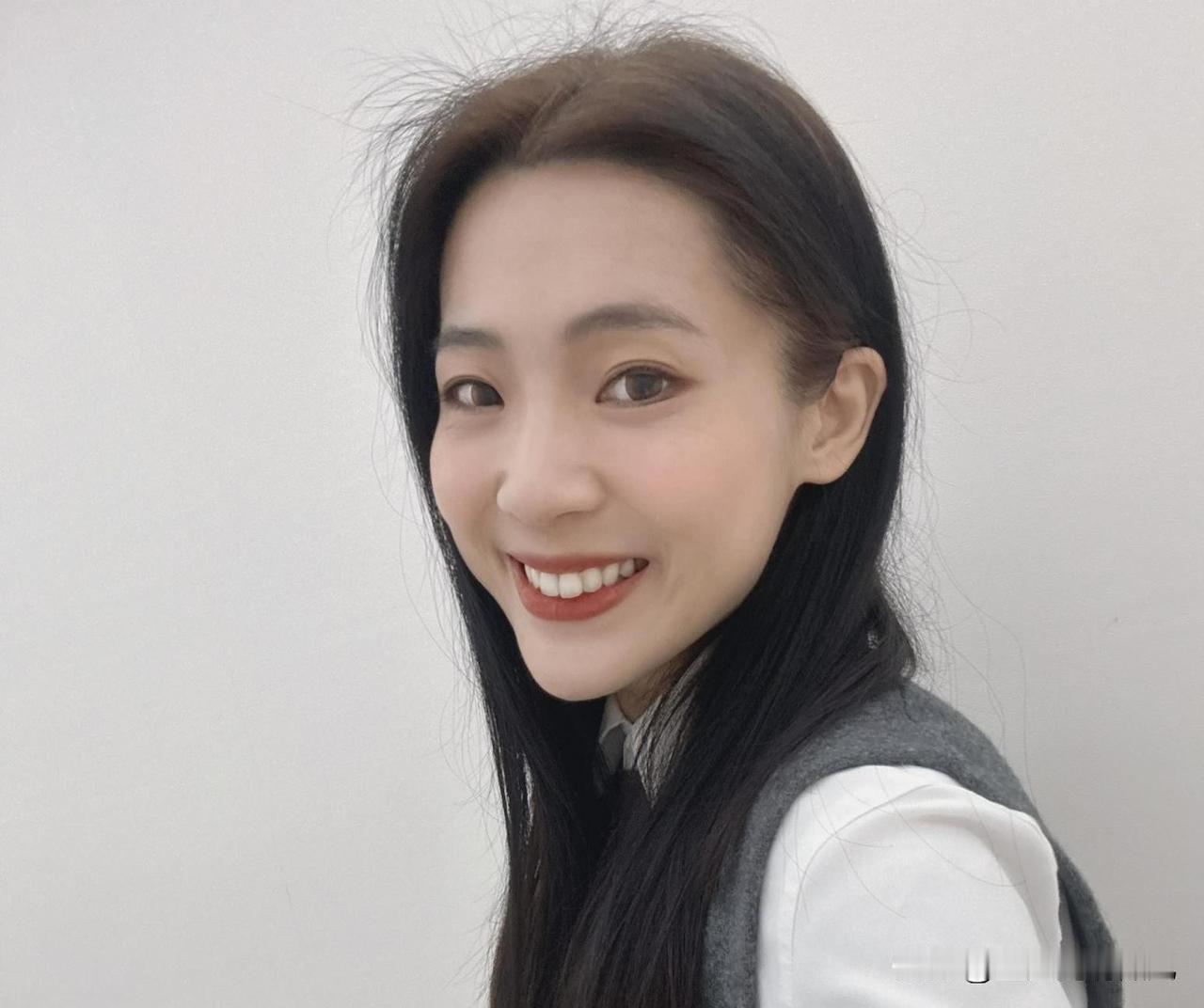 根据台媒报道：民进党掌握最新民调显示，若是在三脚督情况下。民进党苏巧慧以38.1