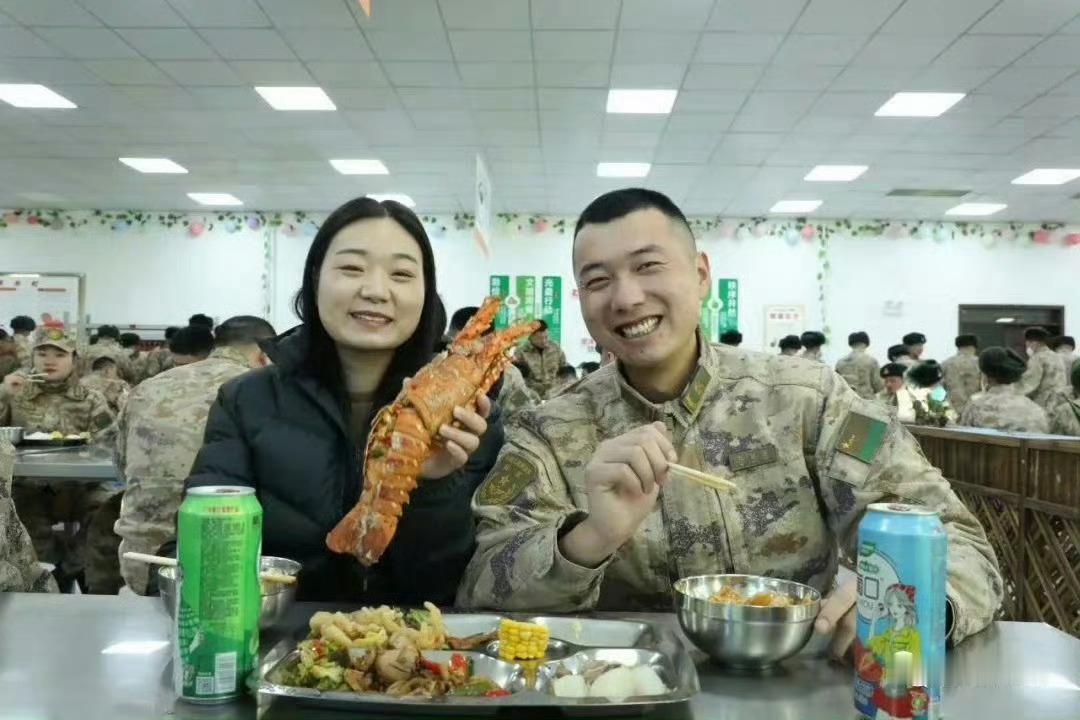 放在以前在喀喇昆仑班公湖能吃上龙虾想都不敢想吧！