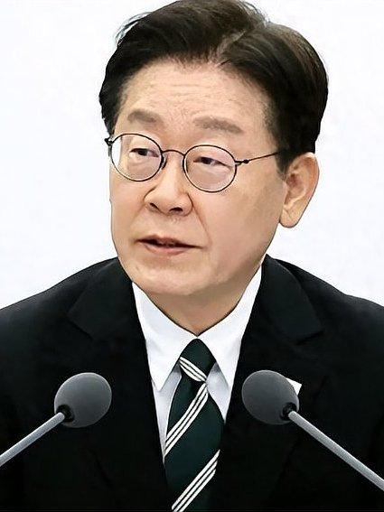 美国从韩国调走“萨德”反导系统后的效果立竿见影了，韩国总统李在明生怕惹火了朝鲜。