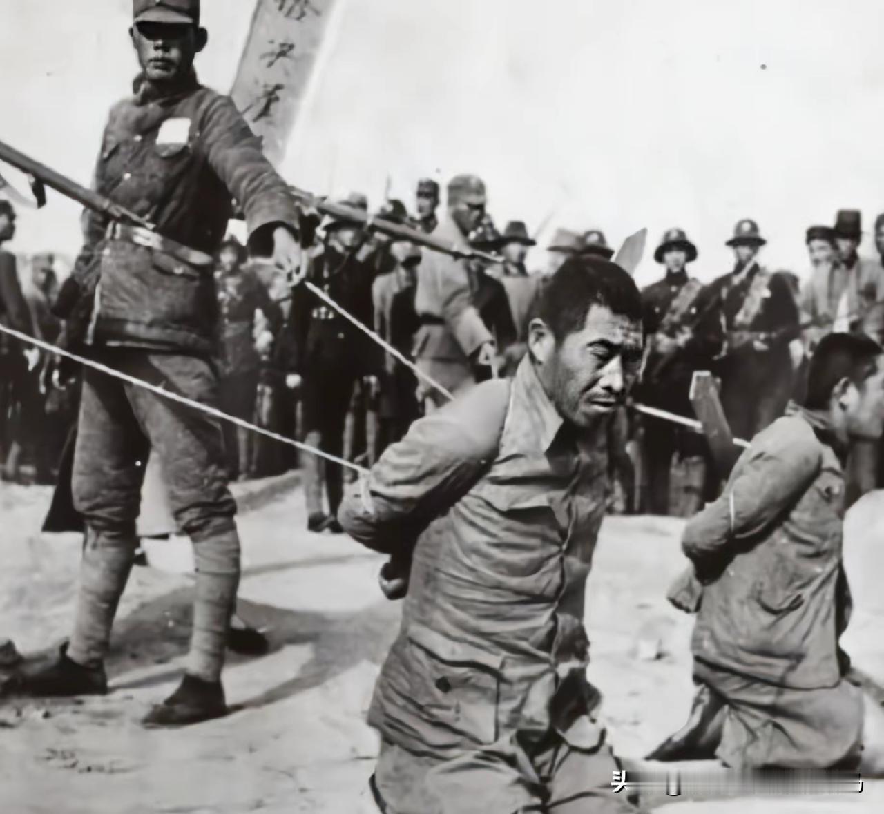 川军团长的决绝：投敌仪式上的昏倒，是气节最后的呐喊1944年，川军144师