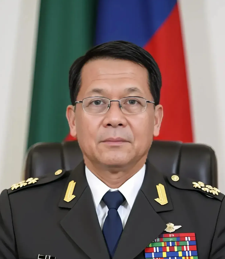 8月1日，柬埔寨副首相孙占托在金边宣布，柬埔寨国家航空公司将购入10架波音737