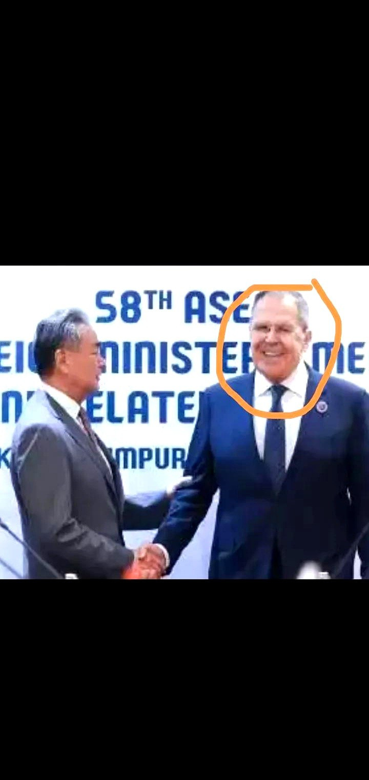 拉夫罗夫一笑，中俄关系不得了嘿，你绝对想不到！拉夫罗夫那