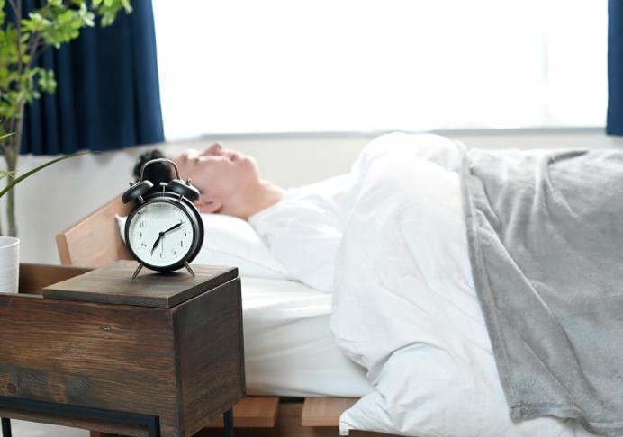 午睡是心衰的元凶？医生再次重申：60岁以后，午睡记住4不要！ 午睡竟会诱发心