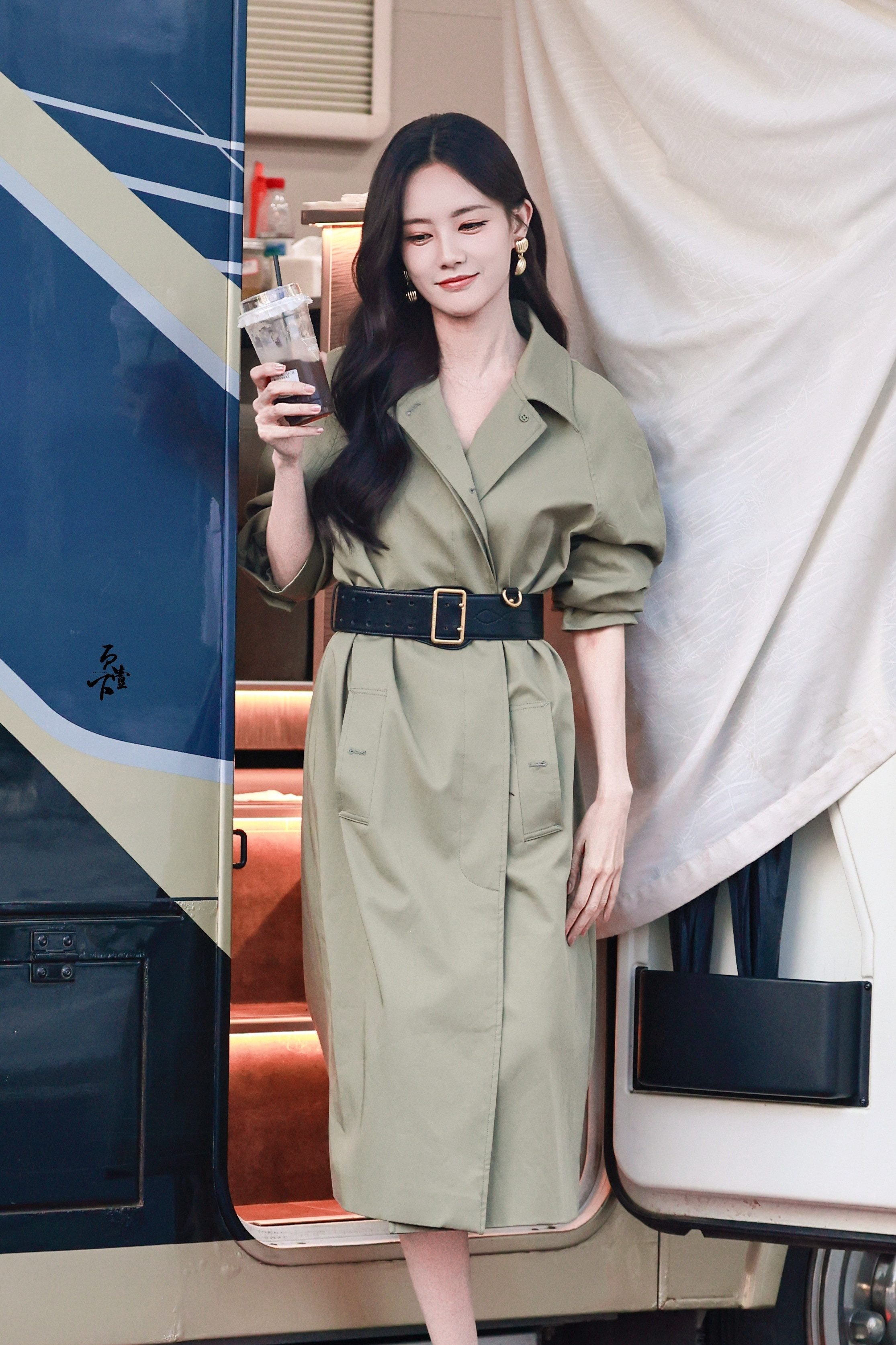 李一桐251010美人余路透​​​