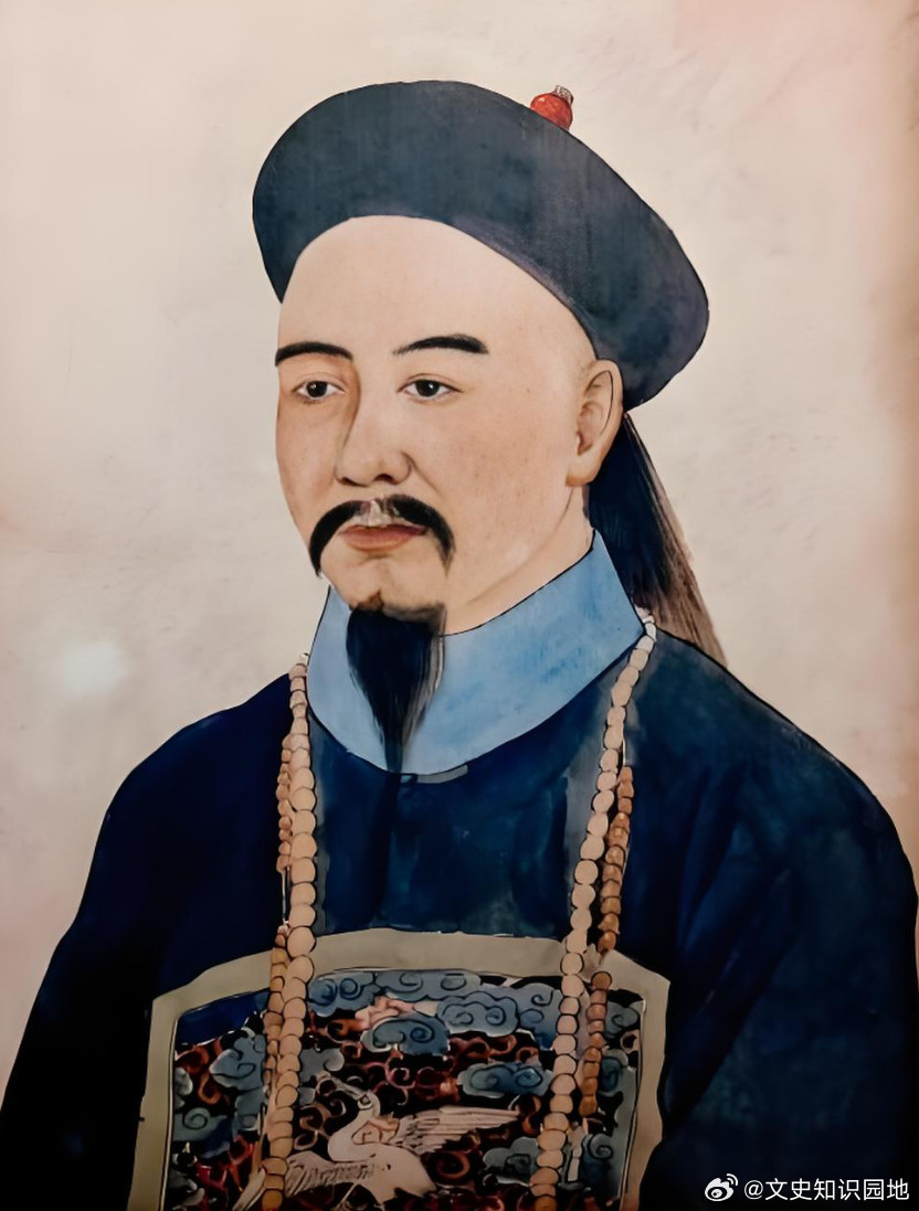 历史乾隆十三年戊辰科状元梁国治，官至东阁大学士兼户部尚书。他一生功绩平平，却有着