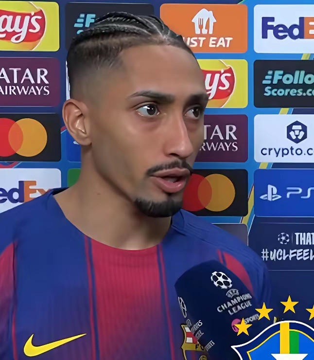 你希望内马尔踢世界杯吗？拉菲尼亚说：当然希望！他实力超强，能左右比赛，甚至影响世