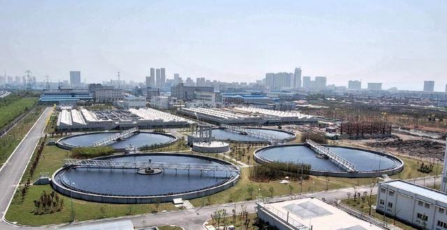 北京每天5700吨粪便，根本没运出五环，它们去了哪？你冲走的不是垃圾，而是城市下