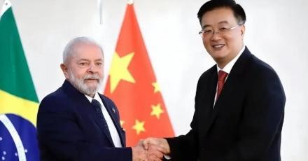 9.3大阅兵，越来越近了，一些大国讨价还价不算，连一些小国竟然也把来不来华参加阅