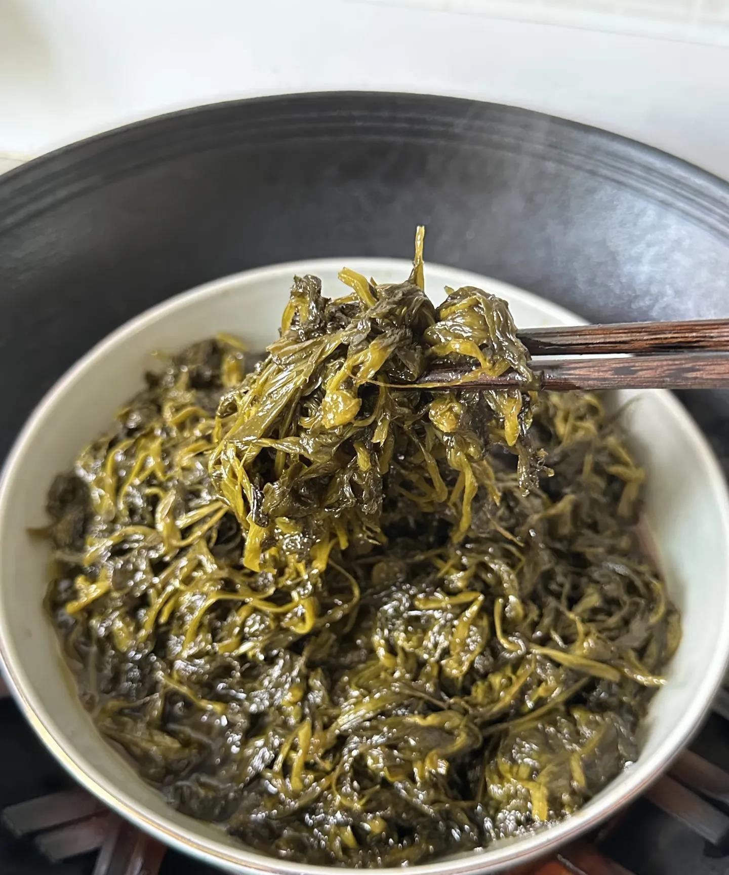 婆婆做的这是什么菜，看着没食欲