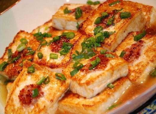 豆芽炒豆腐, 食材虽然廉价, 但是营养不比肉差, 长成高个多亏它