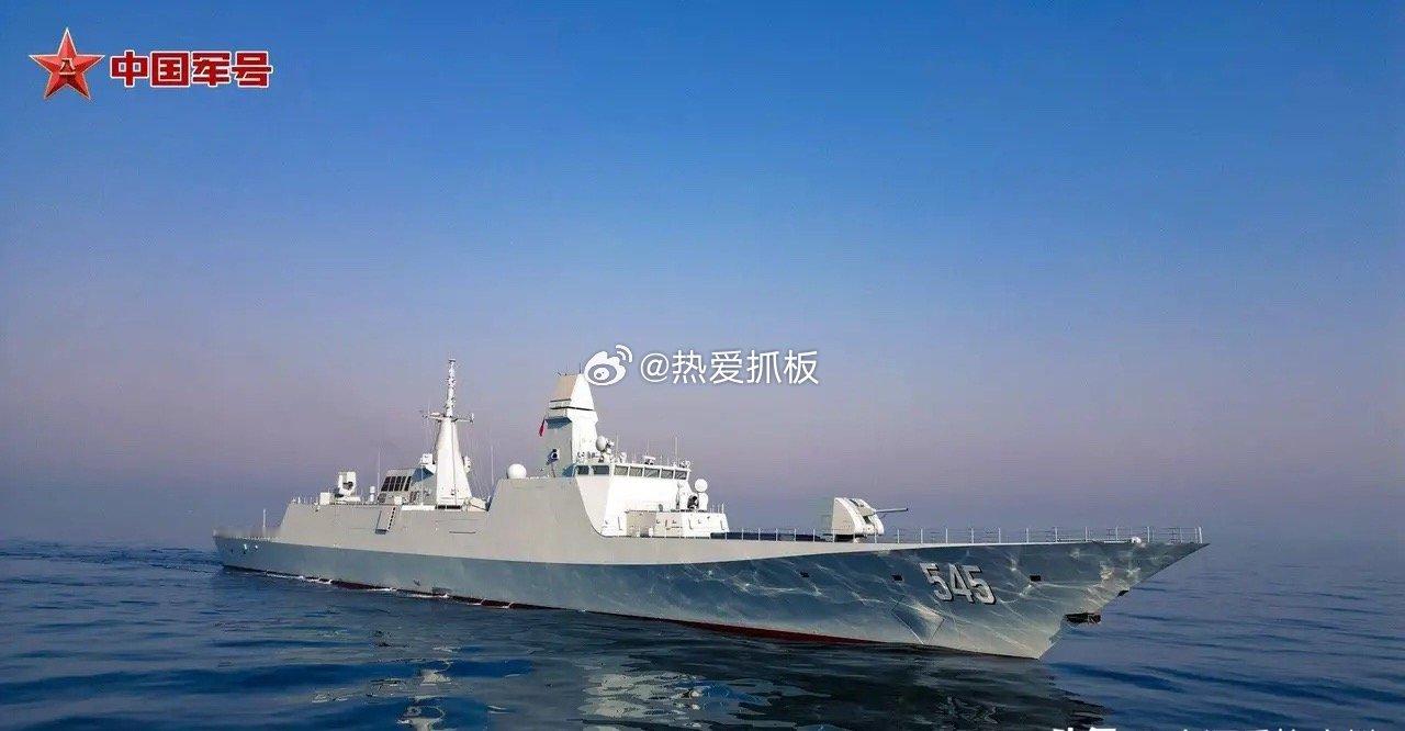 054B一出，西方海军才明白：中国海军真正的杀招根本不是055，当全世界都在紧盯