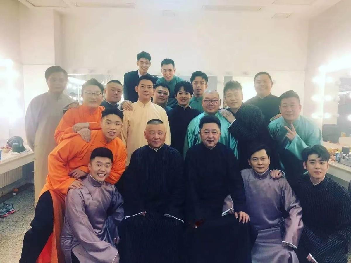 风波袭来德云社乱作一团，郭德纲火二十余年，身后竟无人可以接盘？郭德纲这回是真