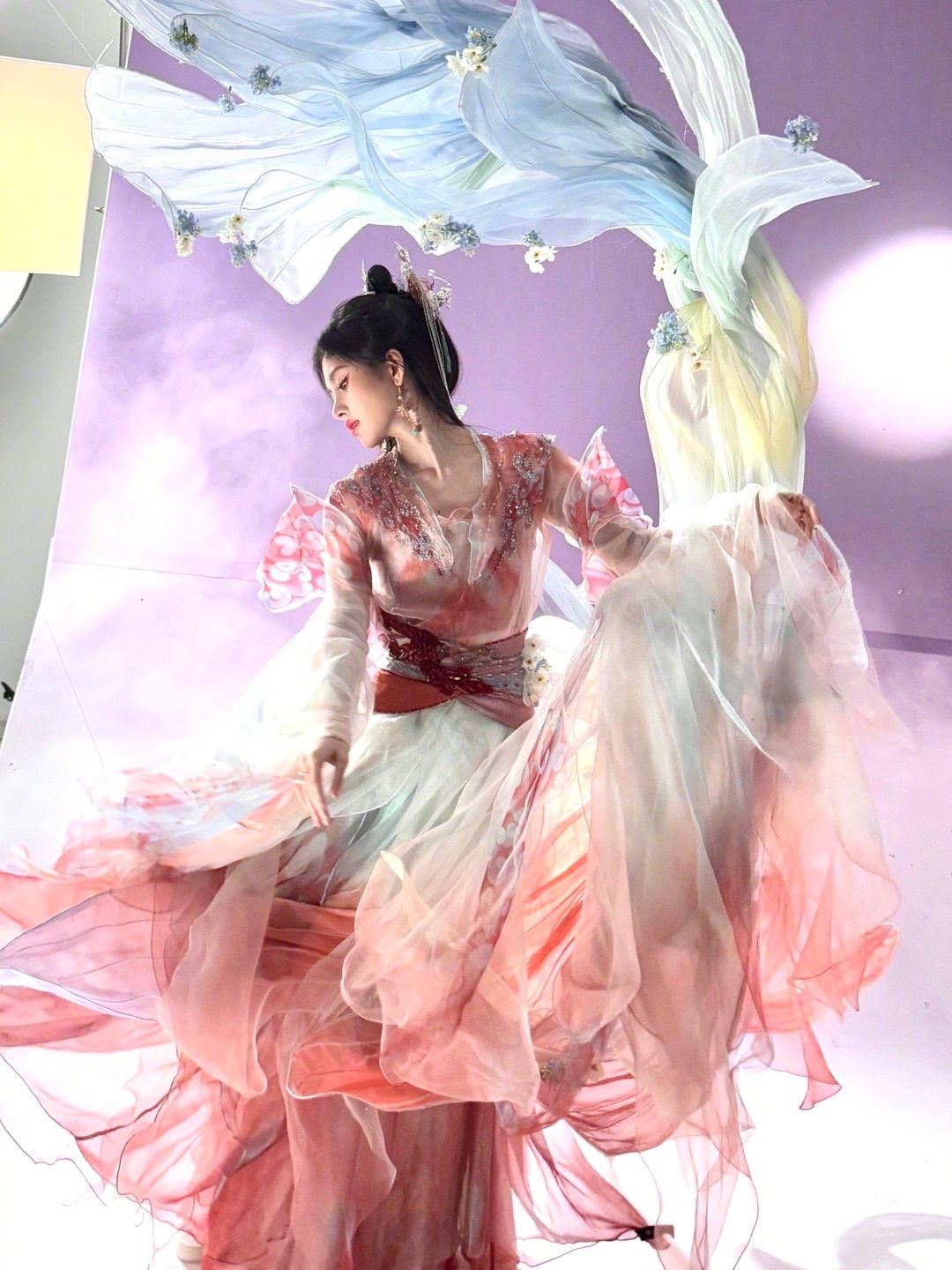 鞠婧祎水灵灵的眼神鞠婧祎​​​