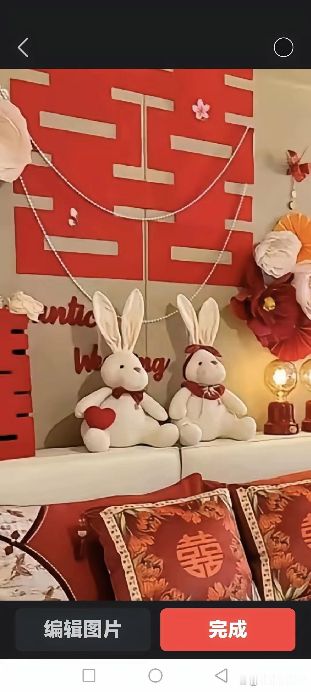 儿子婚礼后，父亲在同学群里发了一条消息。他列了几个名字。说你们家办事我随过五