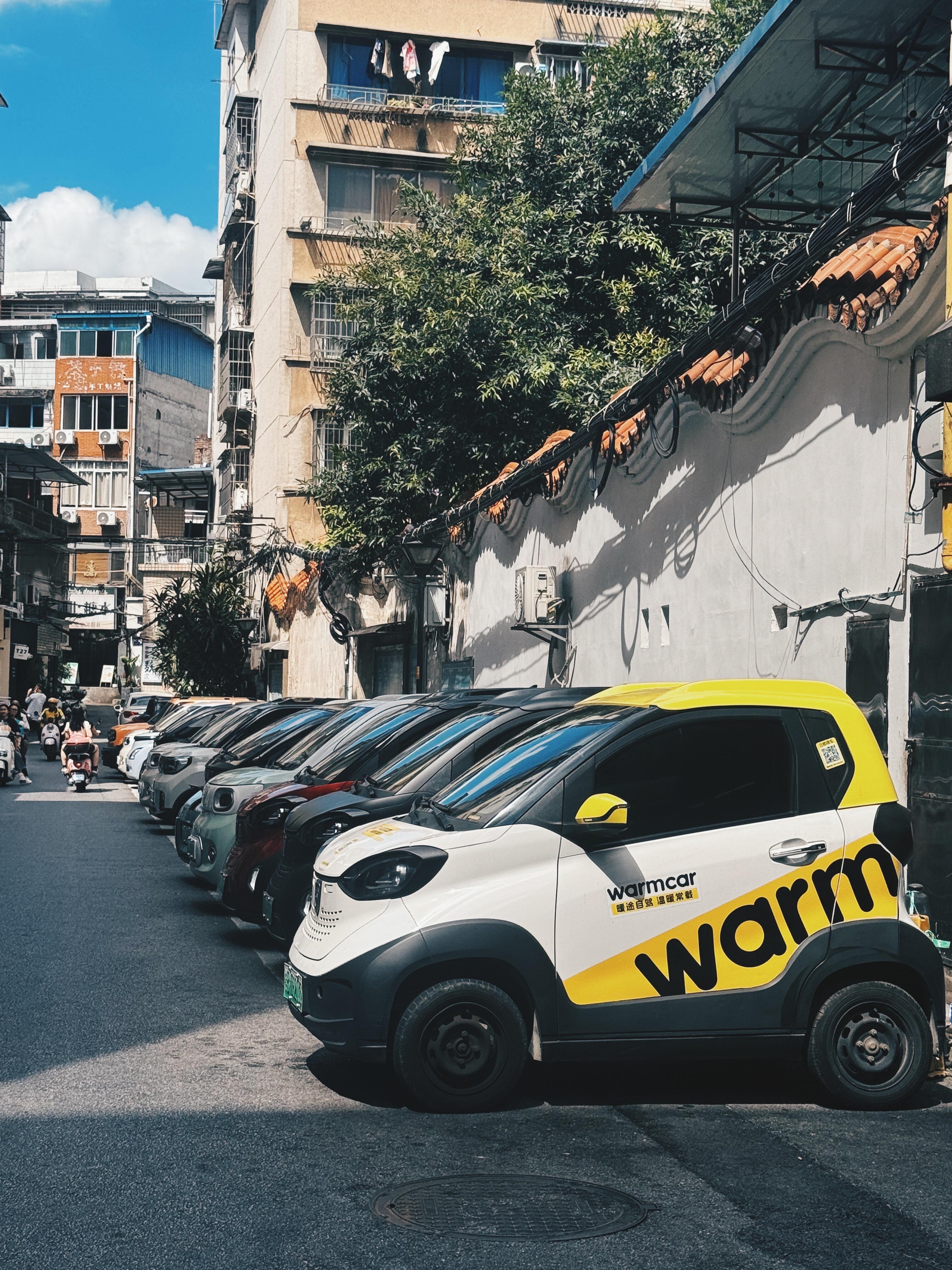 谁可以解释下为啥柳州满大街“剁椒鱼头”车？来柳州别光嗦粉‼️满街的其实还可以体验