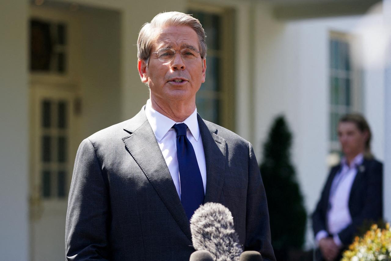 美国自己找台阶下，不要求中国今年买1200万吨大豆在中美落实经贸会谈成果，中