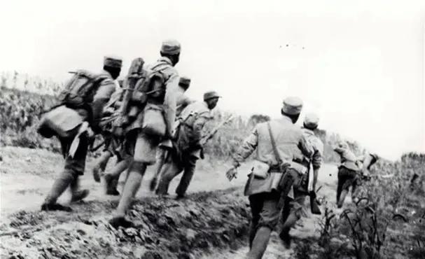 1943年5月，冀东的日伪军集中兵力，对八路军迁安、平泉地区的根据地展开扫荡。八