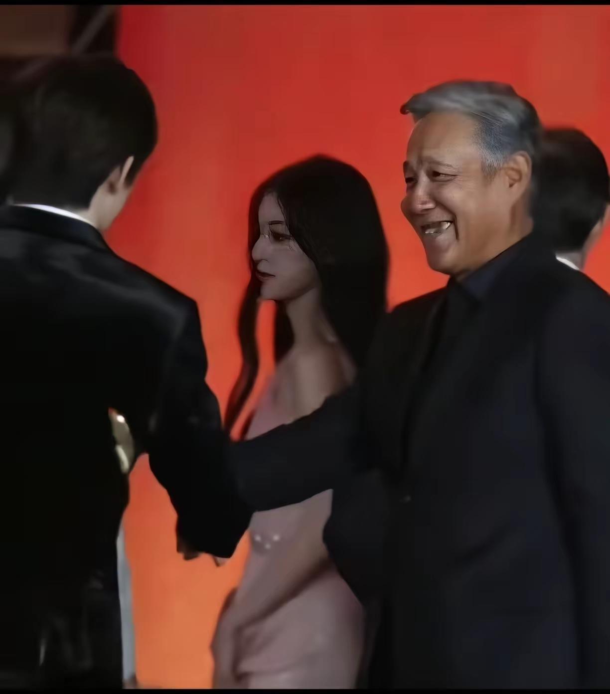 金鸡奖这波操作，陈道明又让人看明白了什么叫“腕儿”。谁能想到，红毯上最大的