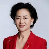 时尚新篇启幕！何超琼受聘北服荣誉教授12月24日，北京服装学院迎来一场时尚与