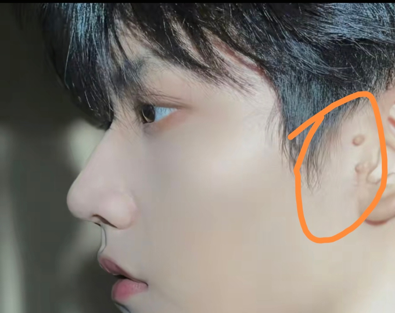 你有没有留意到呀？周柯宇这人，各方面都挺出众的，优点一抓一大把。不过呢，他身上有