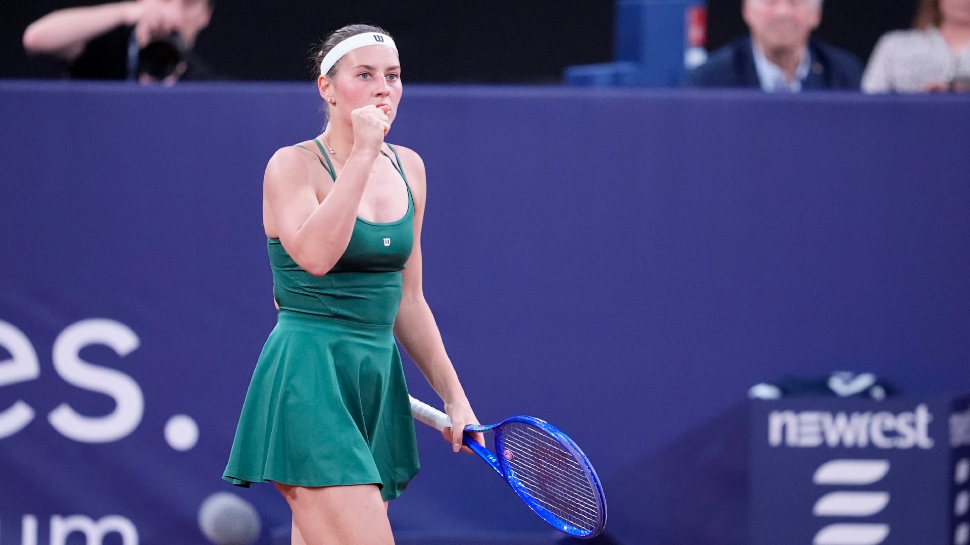 科斯秋克晋级鲁昂站四强WTA250鲁昂站1/4决赛，头号种子科斯秋克以6-06