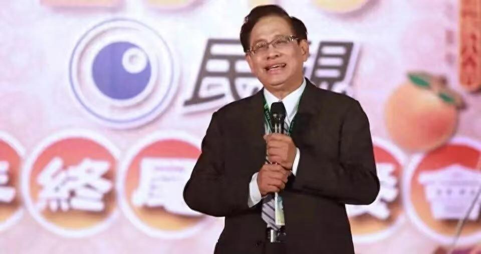 这个“台独”分子投诚了？喜乐岛联盟负责人郭倍宏同时也是台湾深绿媒体民视的前