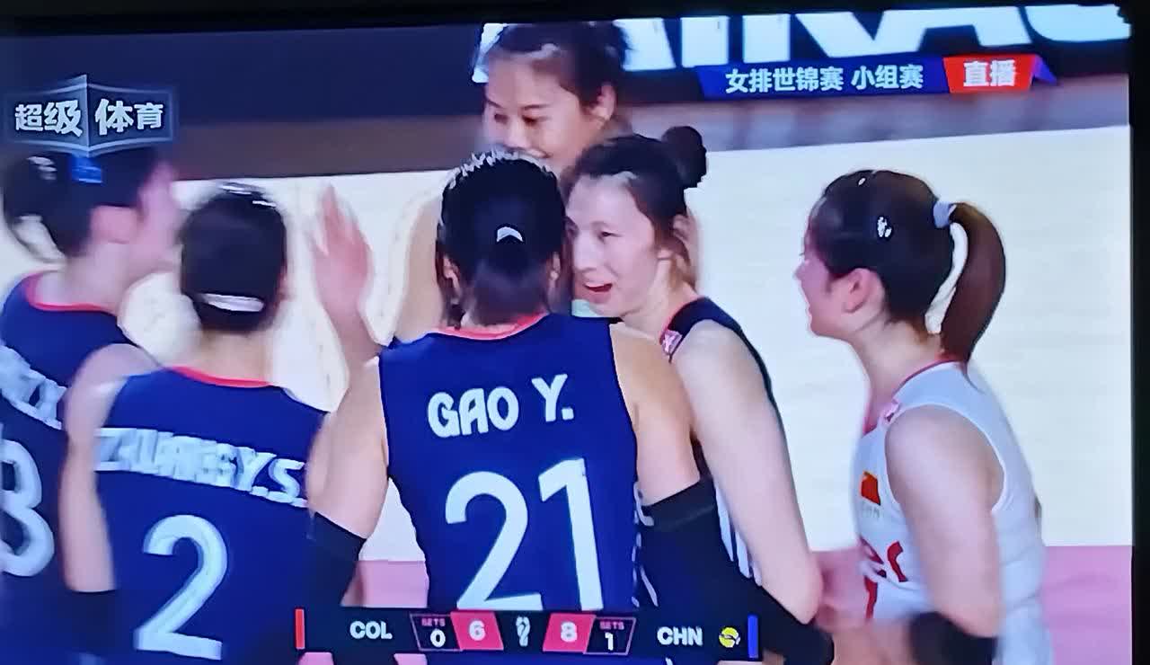 女排对阵哥伦比亚时，为何第一、三、四局能赢，而第二局却输了呢？第一局赢球