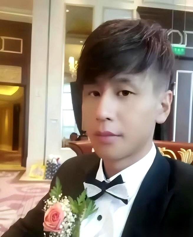 我勒个去！刚刷到个新闻，直接给我整不会了。上海一医院，一个46岁大老爷们儿，癌症