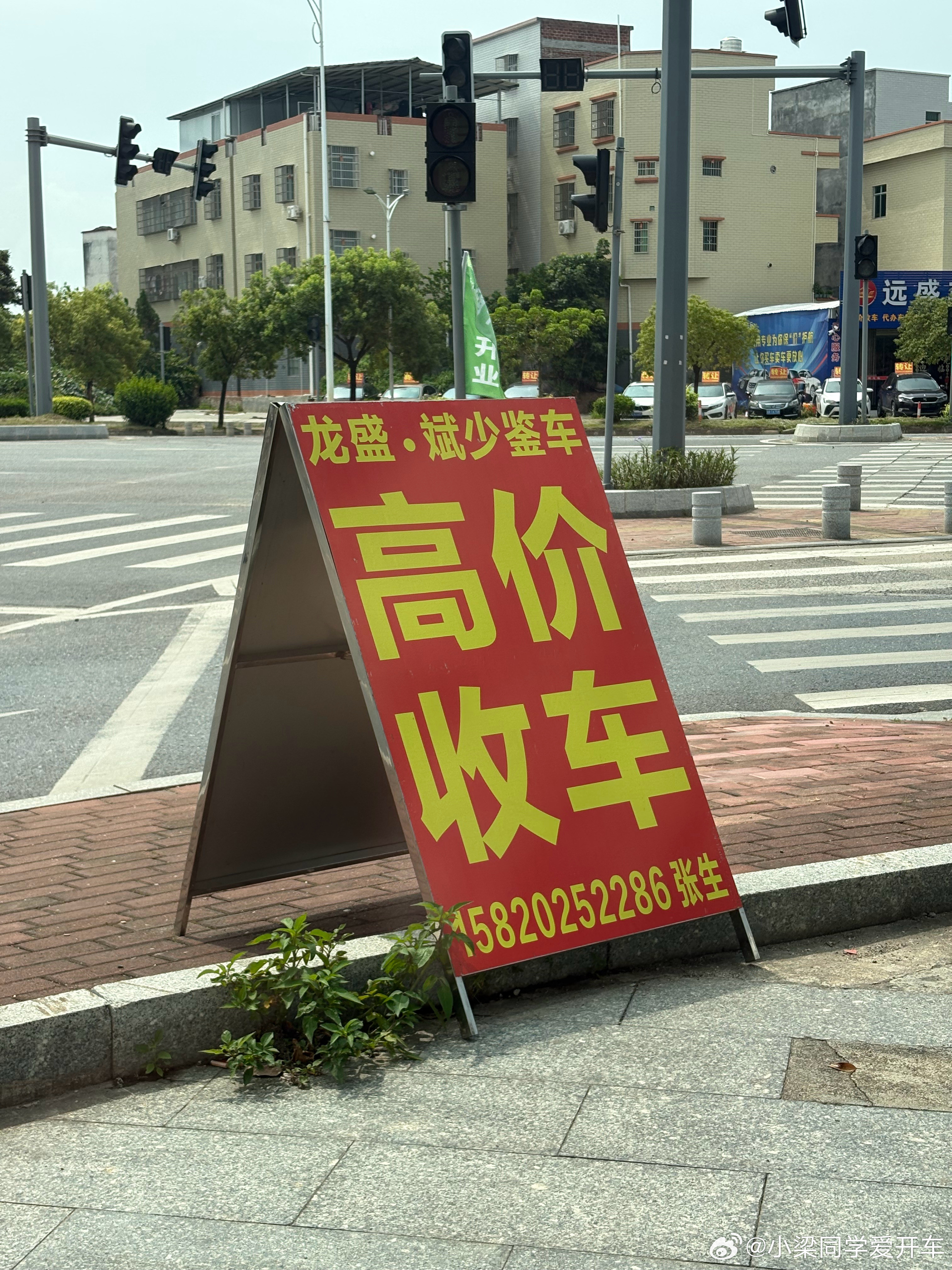 二手油车价格崩盘宝马3系19万裸车，去年还要24-25，前年28你就可以想象一下