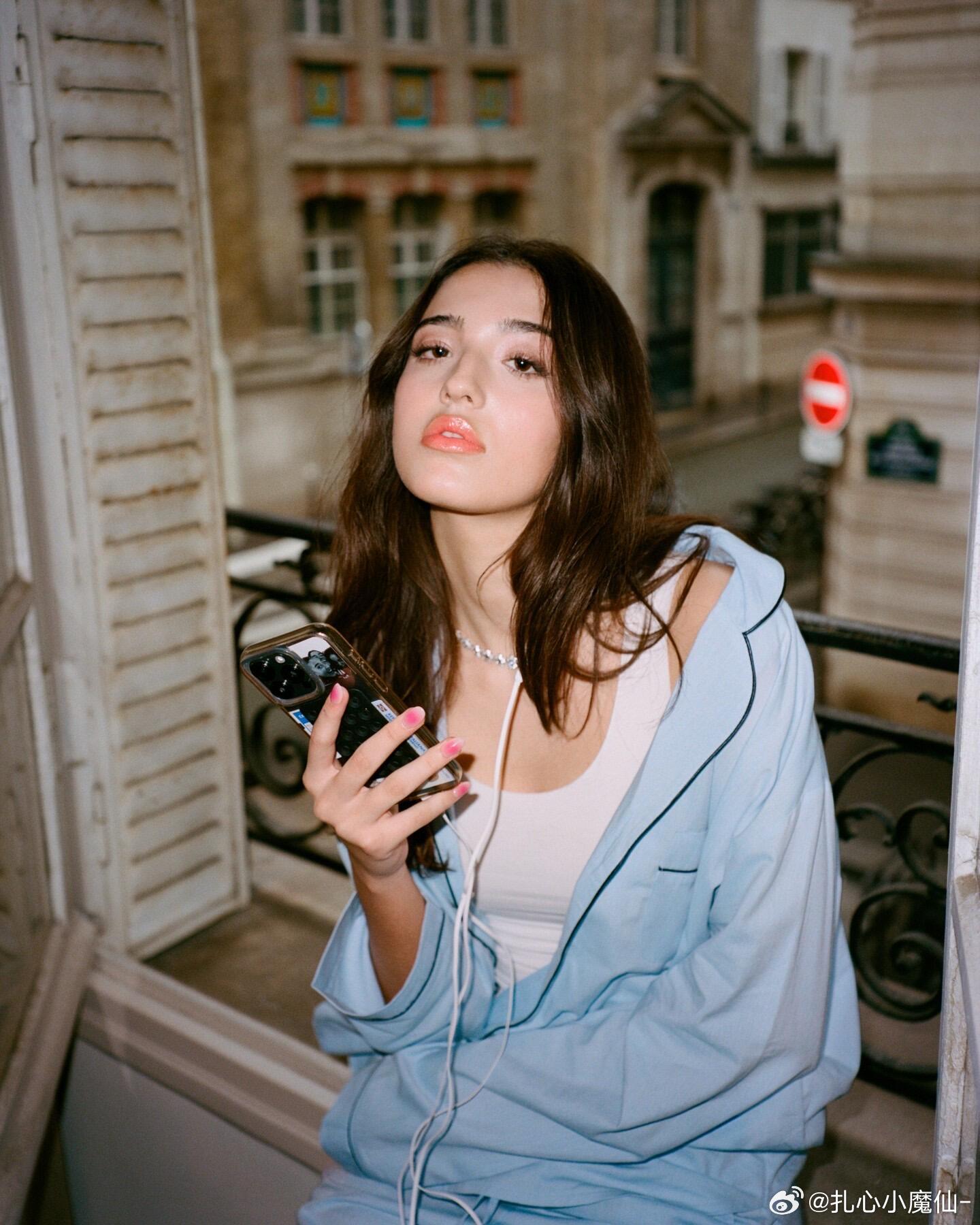 球花莫妮卡二女儿正式出道，这个完全继承了爸妈的缺点