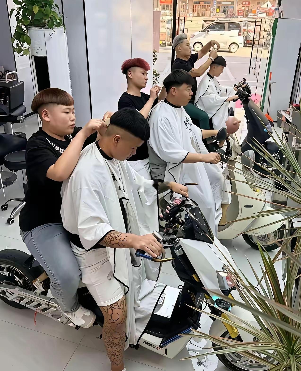 这家理发店的老板绝对是个人才