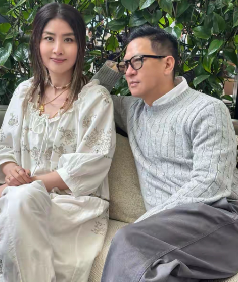 看了陈慧琳和张家辉的这张合照才发现原来女人真的不用刻意去减肥，像陈慧琳这种微胖