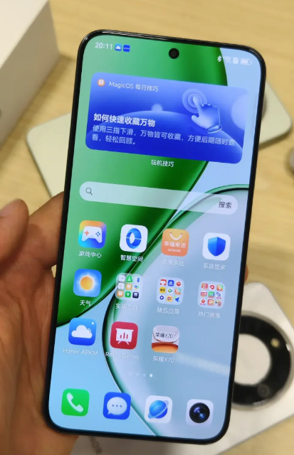 苹果尴尬吗？1万毫安大电池快来了，iPhone手机跟不上！荣耀X50系列最大
