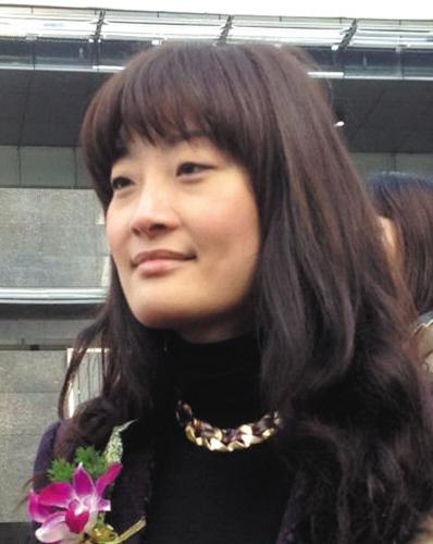 宗馥莉从来没有在公开场合说过自己的婚姻状态，但是表明过自己的看法，不信任？宗庆