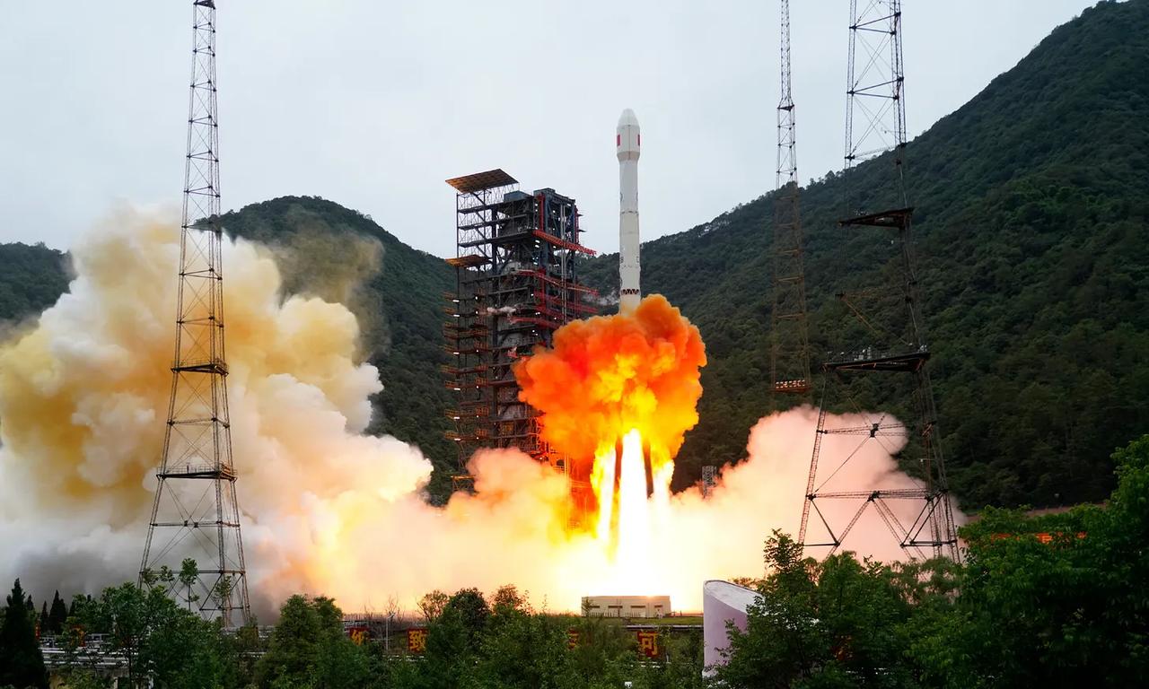 【中国火箭归零复飞！长三乙5个月后再次点火，准确把卫星送入轨道】6月16日1