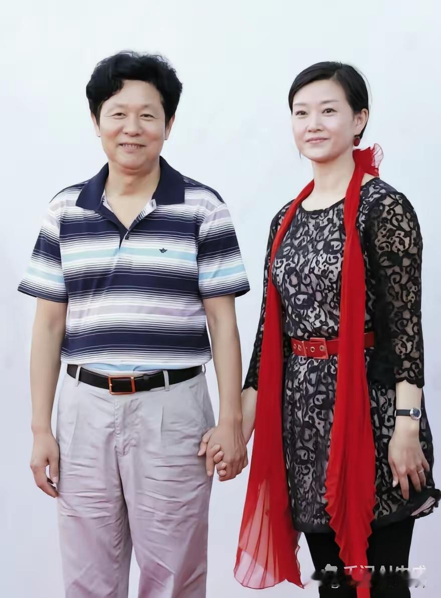 2005年9月，歌唱家宋祖英的儿子平安降生了。这个消息在圈里圈外引起了不少议论，