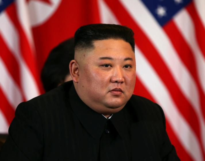 炸楼、封边、埋雷、要塞化——这不是冲动，是一套逻辑完整的战略收缩。朝鲜不是在跟韩