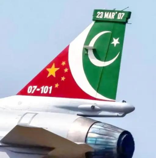 巴铁算是彻底心服口服了。以往他们采购战斗机时，目光只盯着欧美那些标榜高端的装